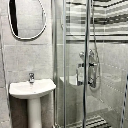 Apartment Center